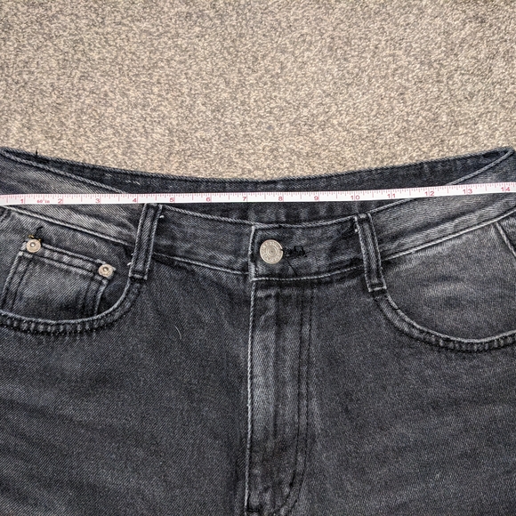 LEWKIN KOREAN BAGGY JEANS BUNDLE 😛 - Picture 5 of 16